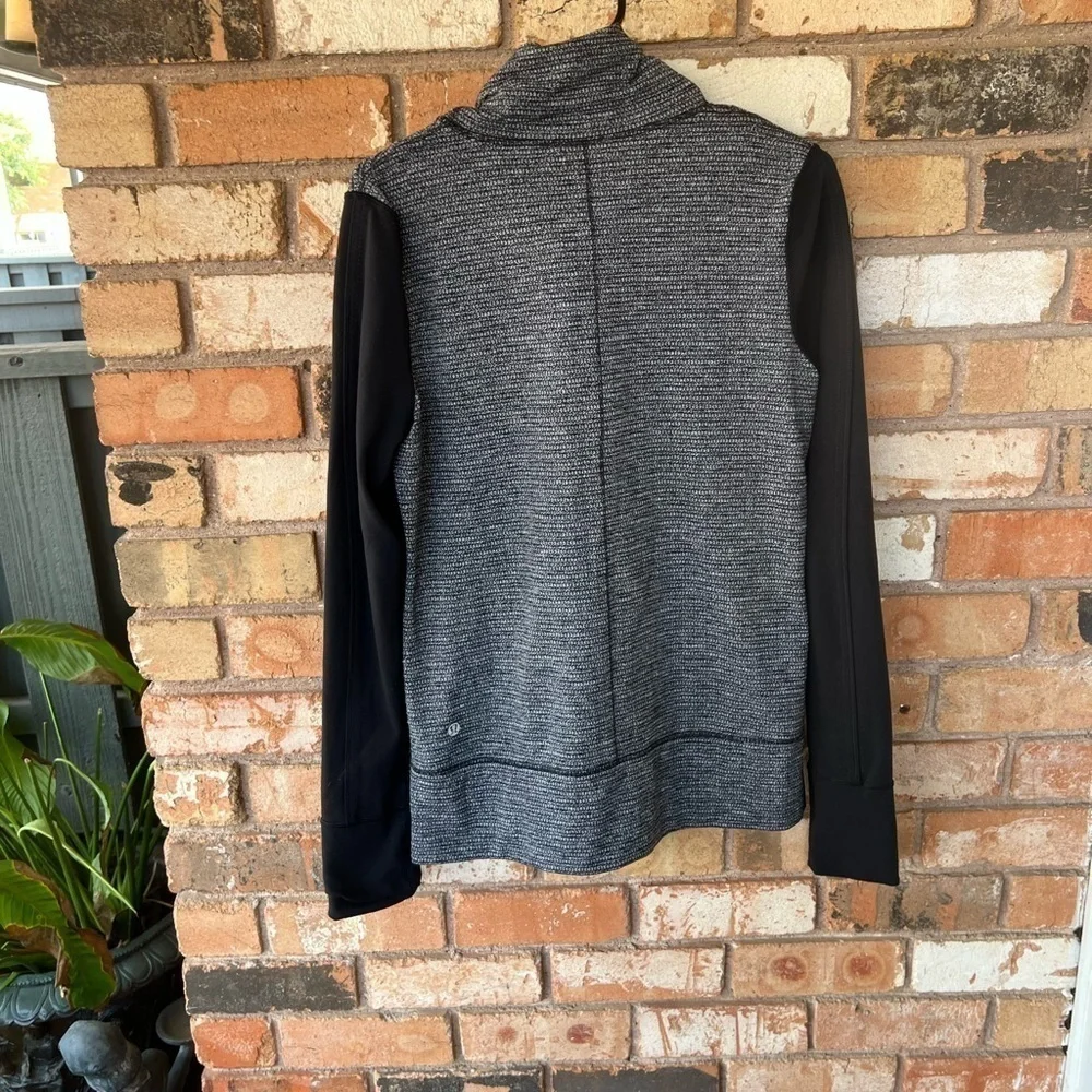 Lululemon Daily Yoga Jacket Reversible Slub Denim Purple Haze